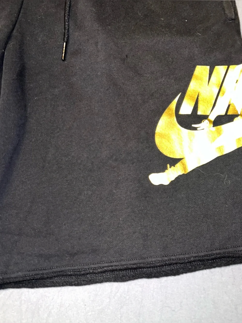 Jordan awesome gold